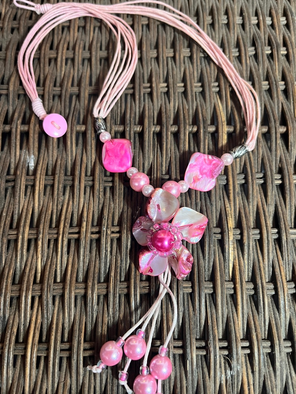 Pink Beaded Flower Pendant Necklace